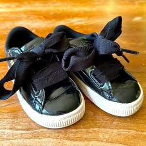 Puma Kids Big Bow Sneakers Black Toddler Size 7